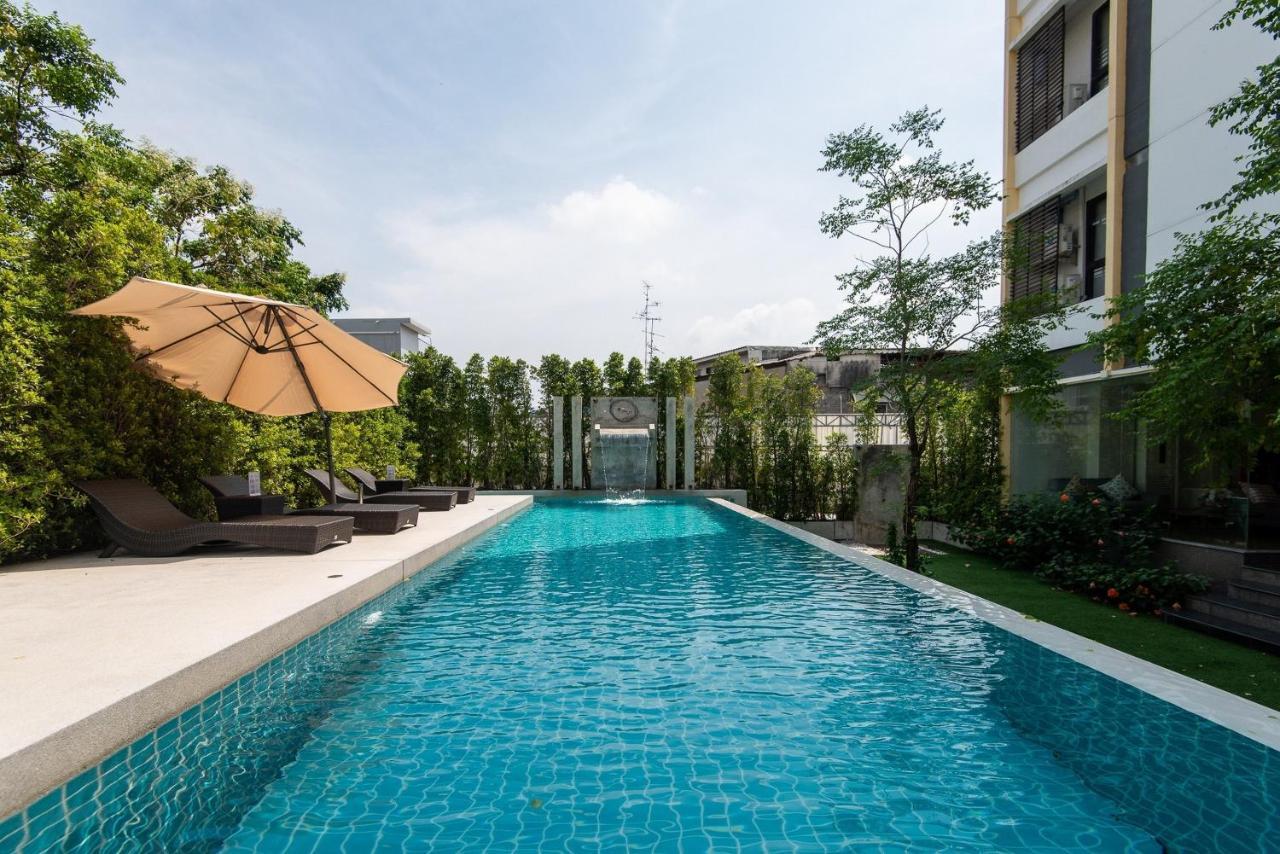 Baan Oliver Srinakarin Bangkok Kültér fotó