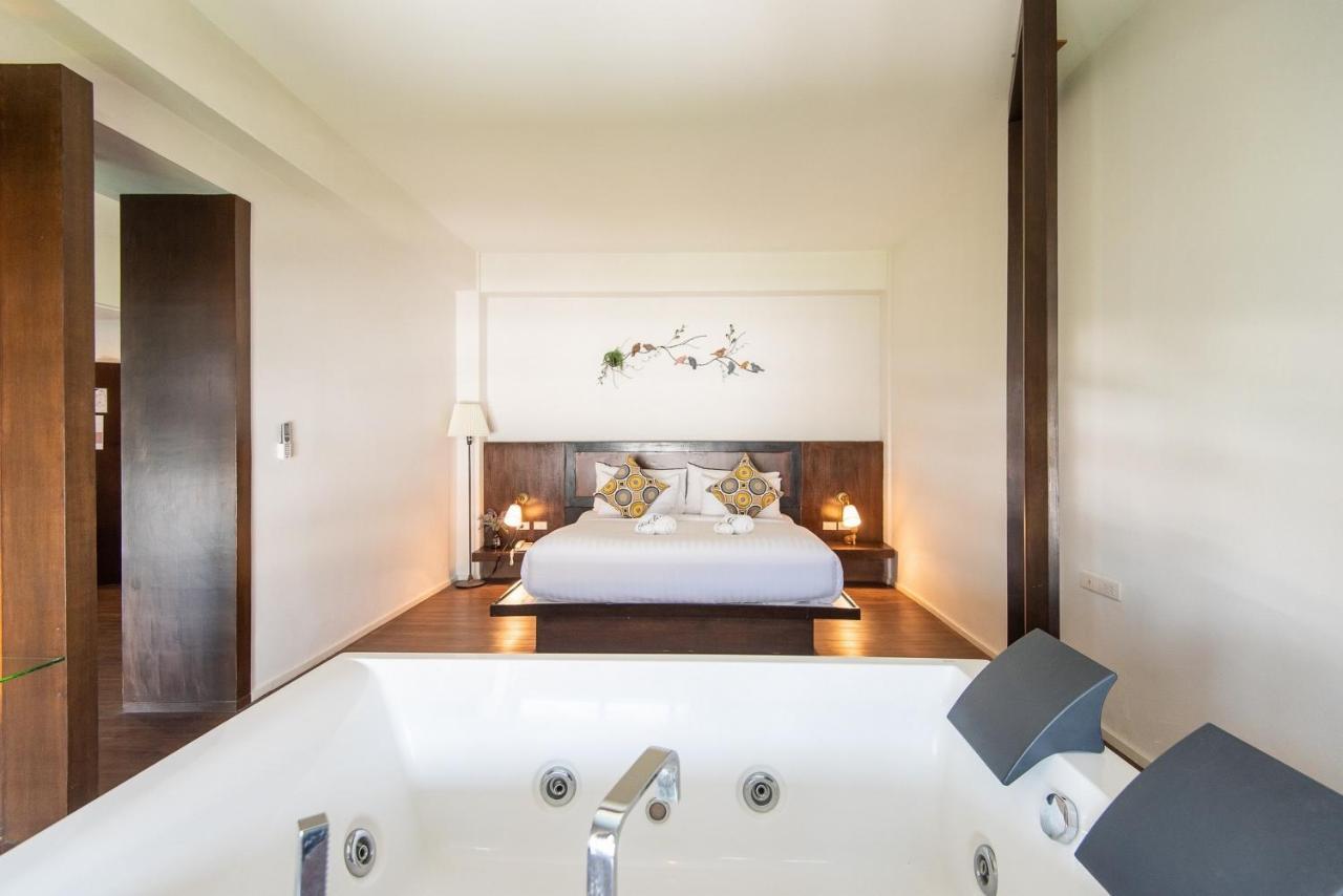 Baan Oliver Srinakarin Bangkok Kültér fotó